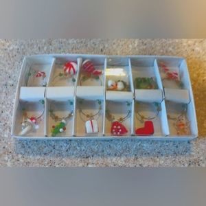 Pier One Large 12 Piece Holiday Winé Glass Charms